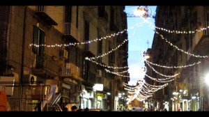 Sfere centrali e scie ad aprire