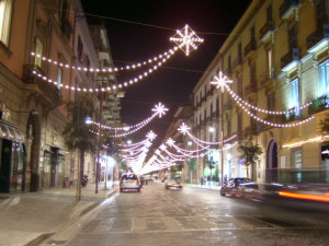 Fiocchi di neve con scie ad incandescenza
